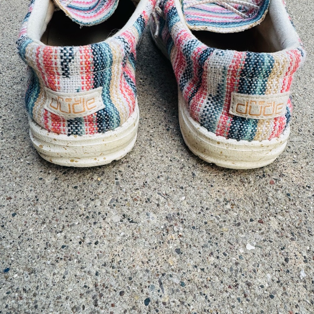 Colorful Striped Casual Shoes - Picture 2 of 4